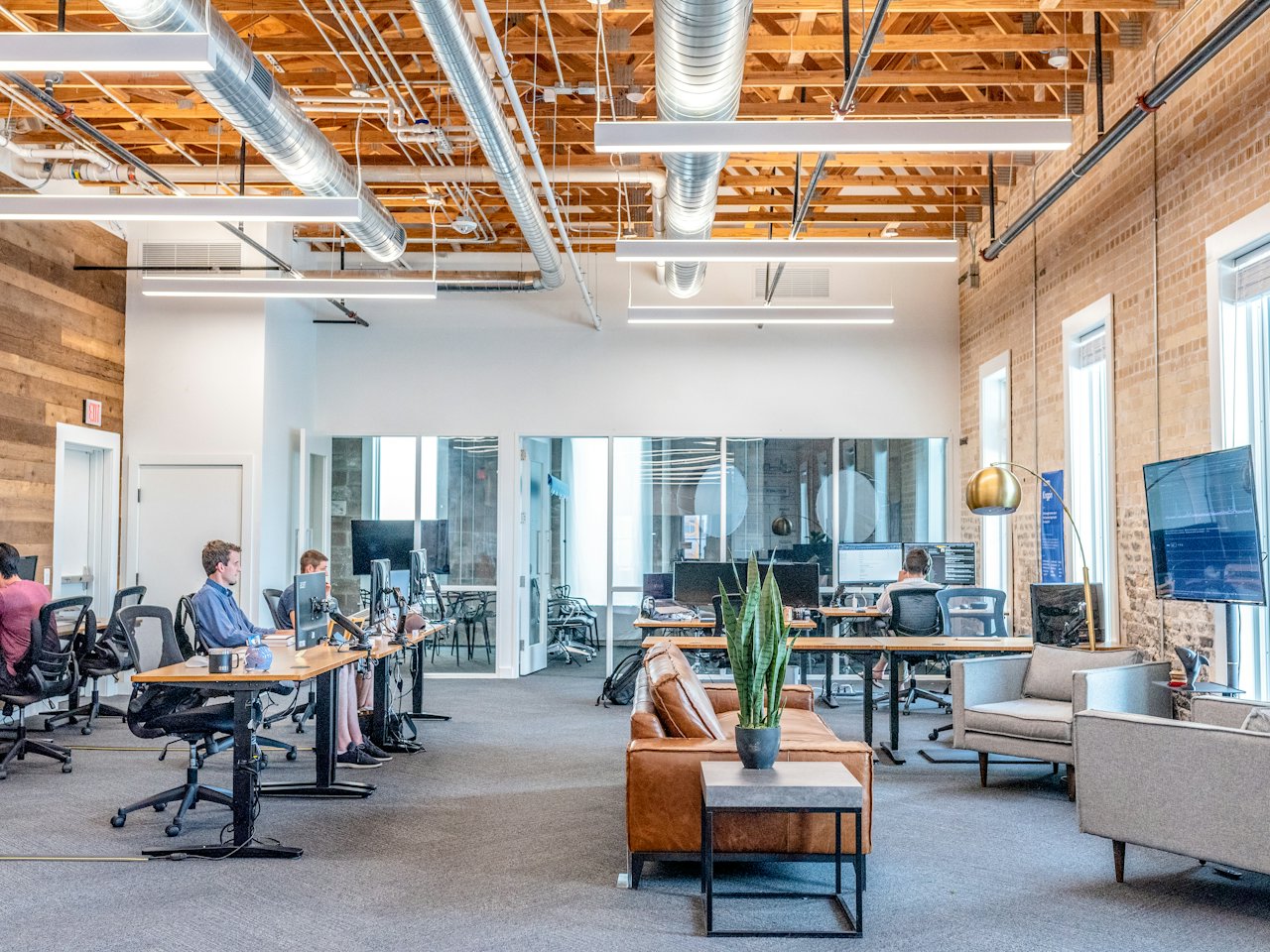 Shared work areas (Sample photo)